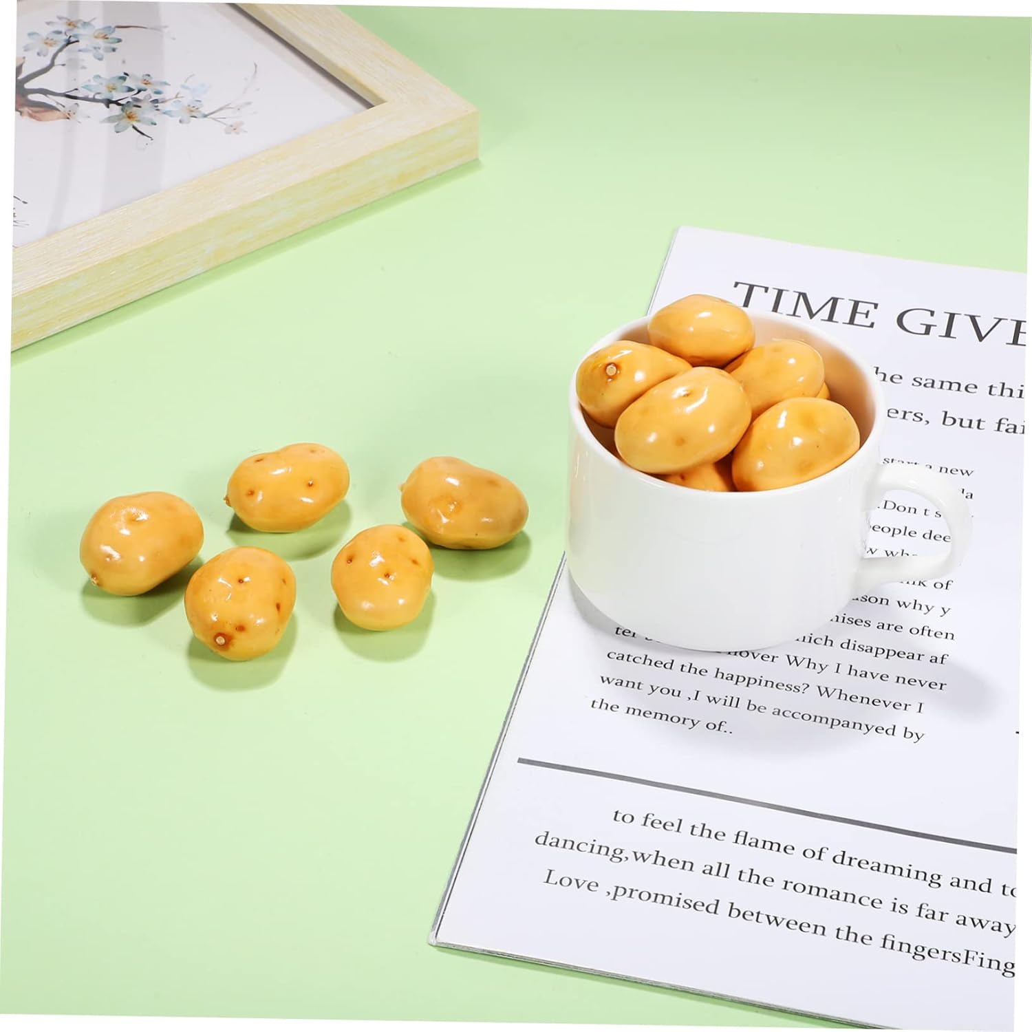Vaguelly 20Pcs Mini Simulation Potatoes Artificial Vegetables Decoration Set