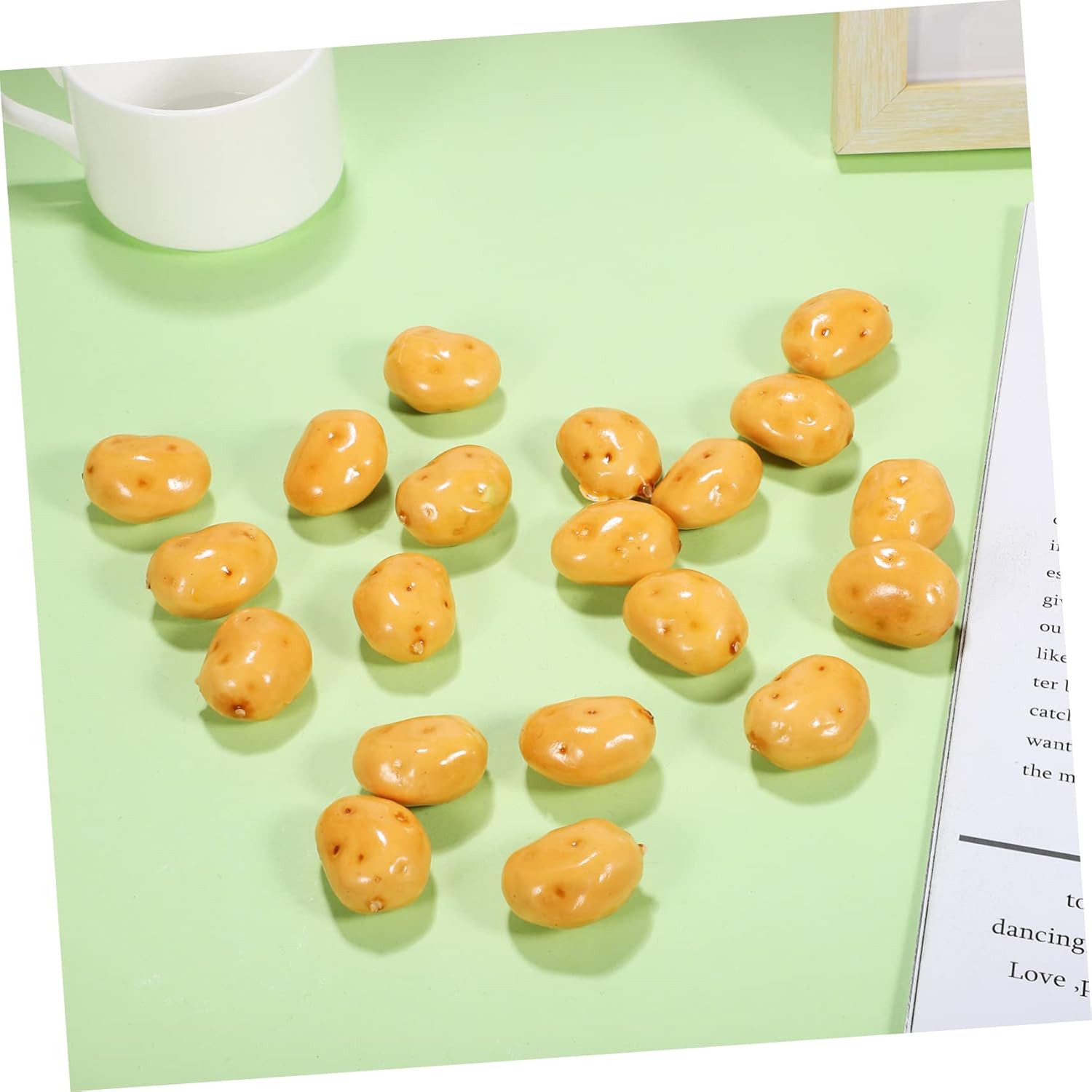 Vaguelly 20Pcs Mini Simulation Potatoes Artificial Vegetables Decoration Set