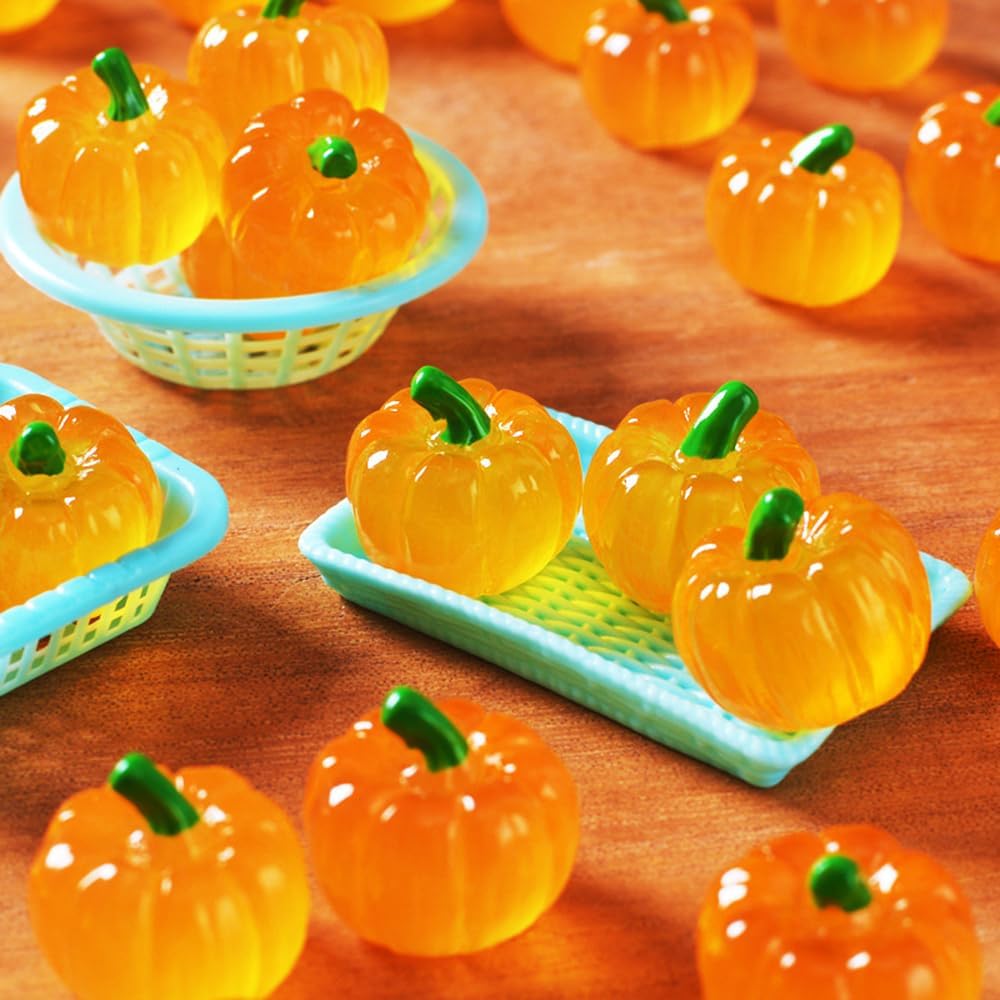 20 Pcs Glow in the Dark Resin Mini Pumpkins Decor