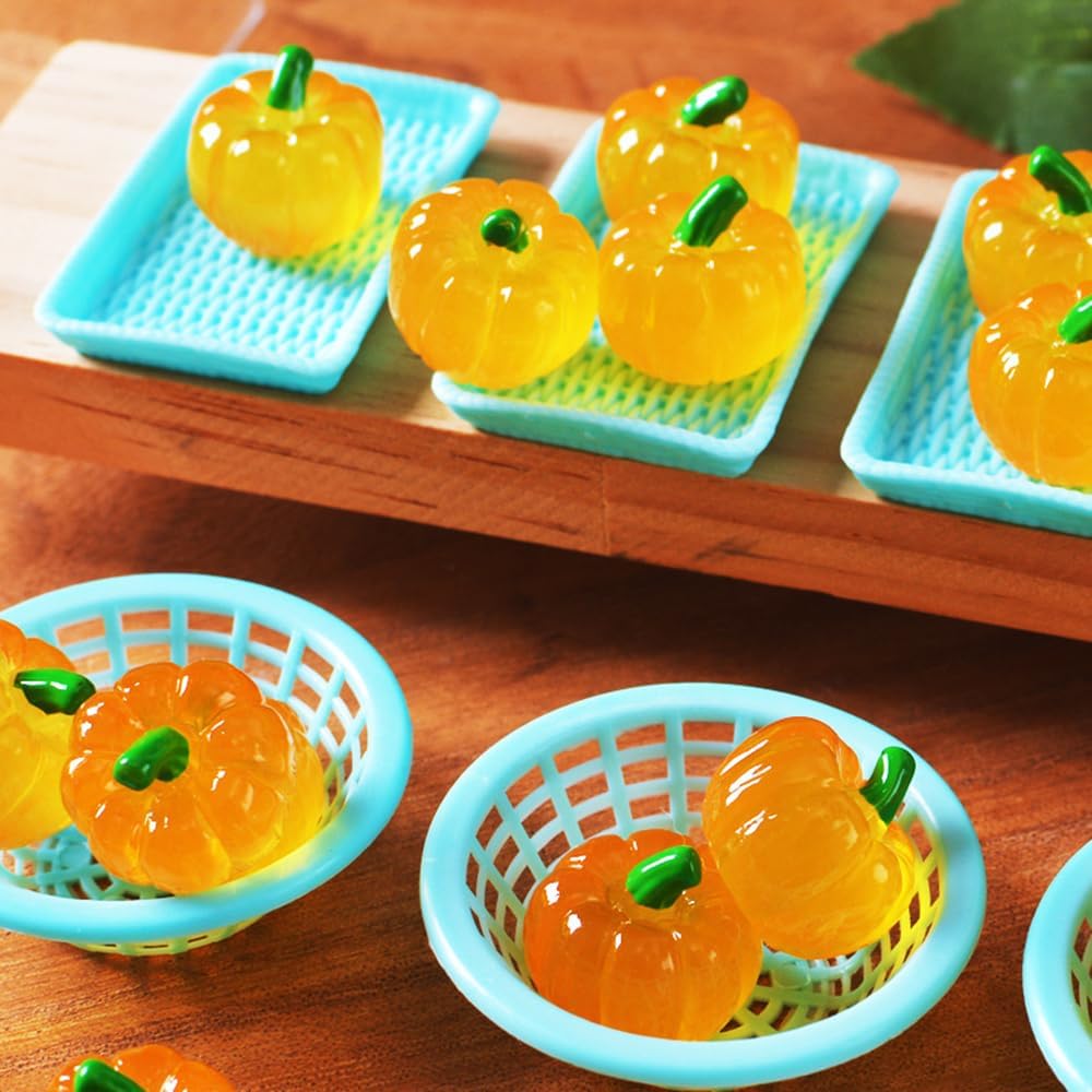 20 Pcs Glow in the Dark Resin Mini Pumpkins Decor
