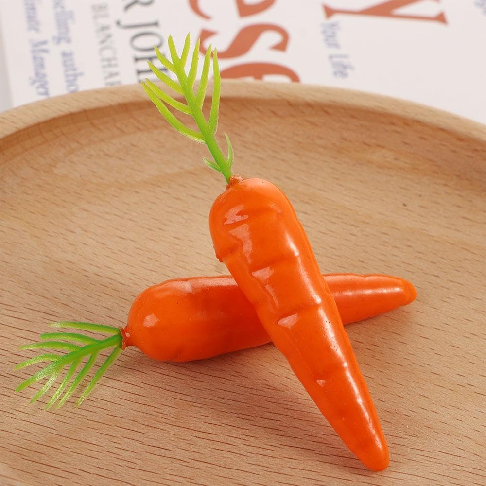 Pokinge 60pcs Artificial Carrots Mini Plastic Decorations