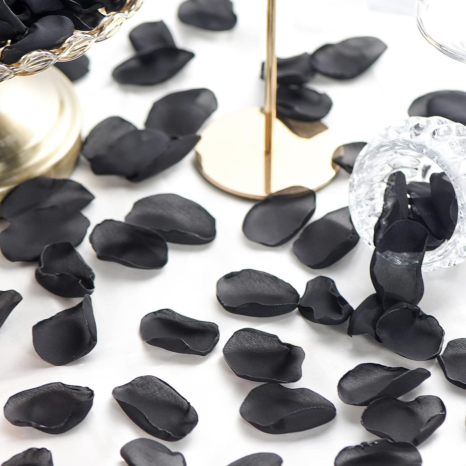 Neaticoo 300pcs Black Silk Rose Petals for Wedding Decorations