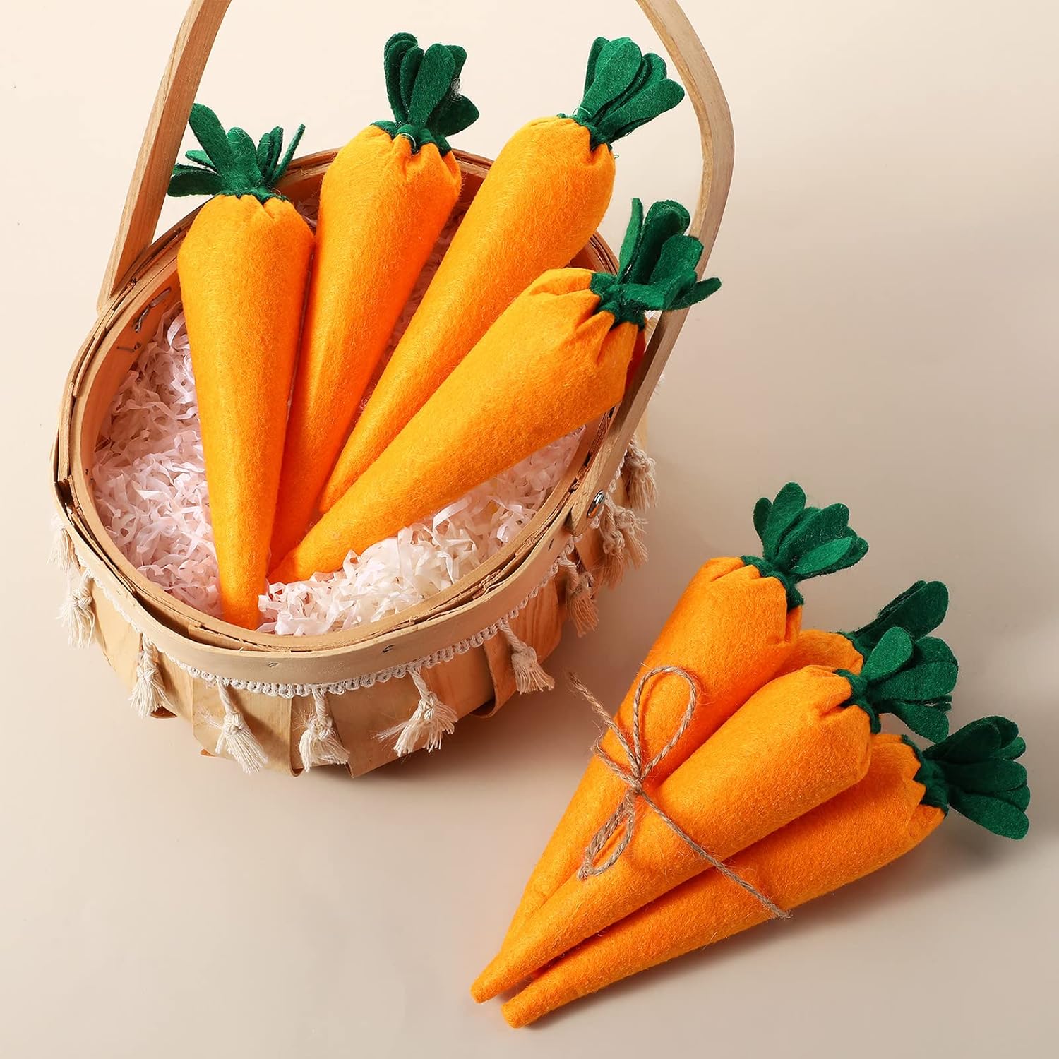Skylety 8 Piece Easter Carrots Decor Toy