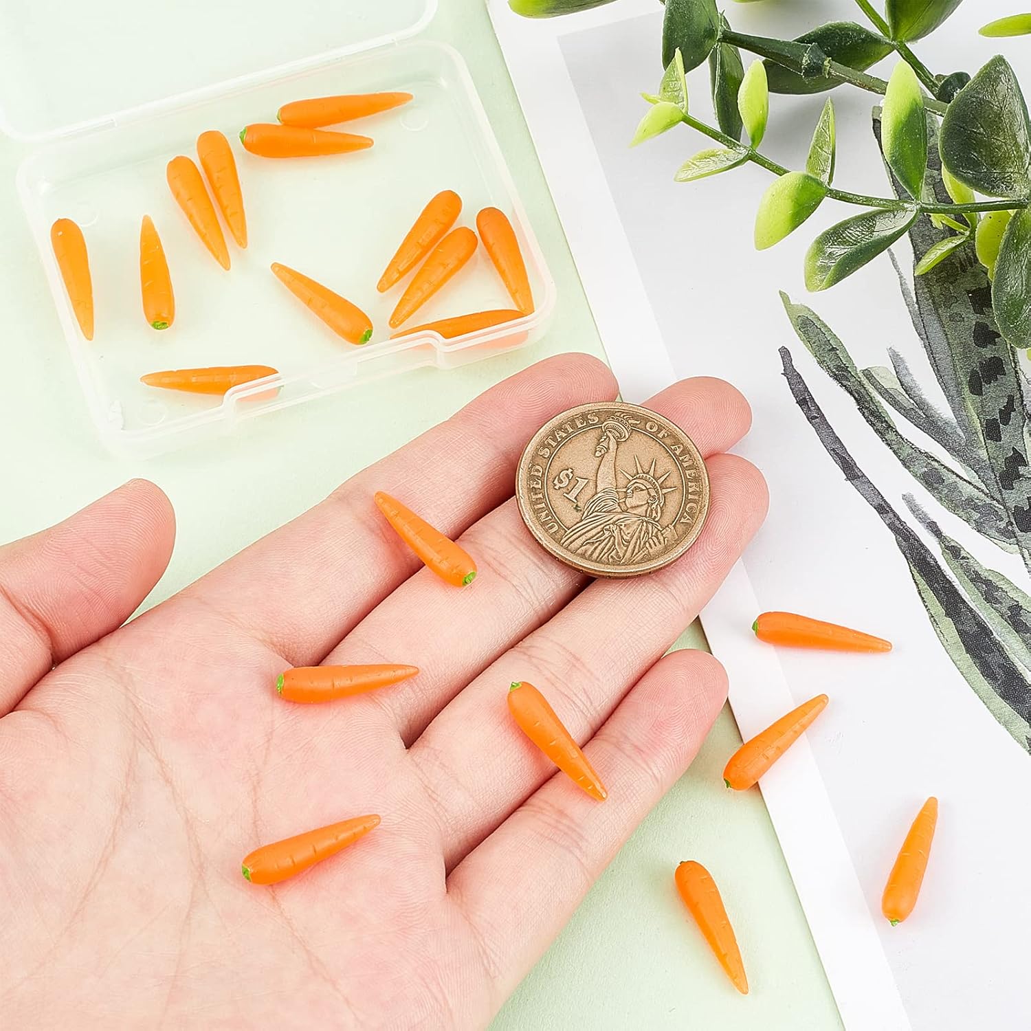 OLYCRAFT 30pcs Mini Artificial Carrots for Home Decor